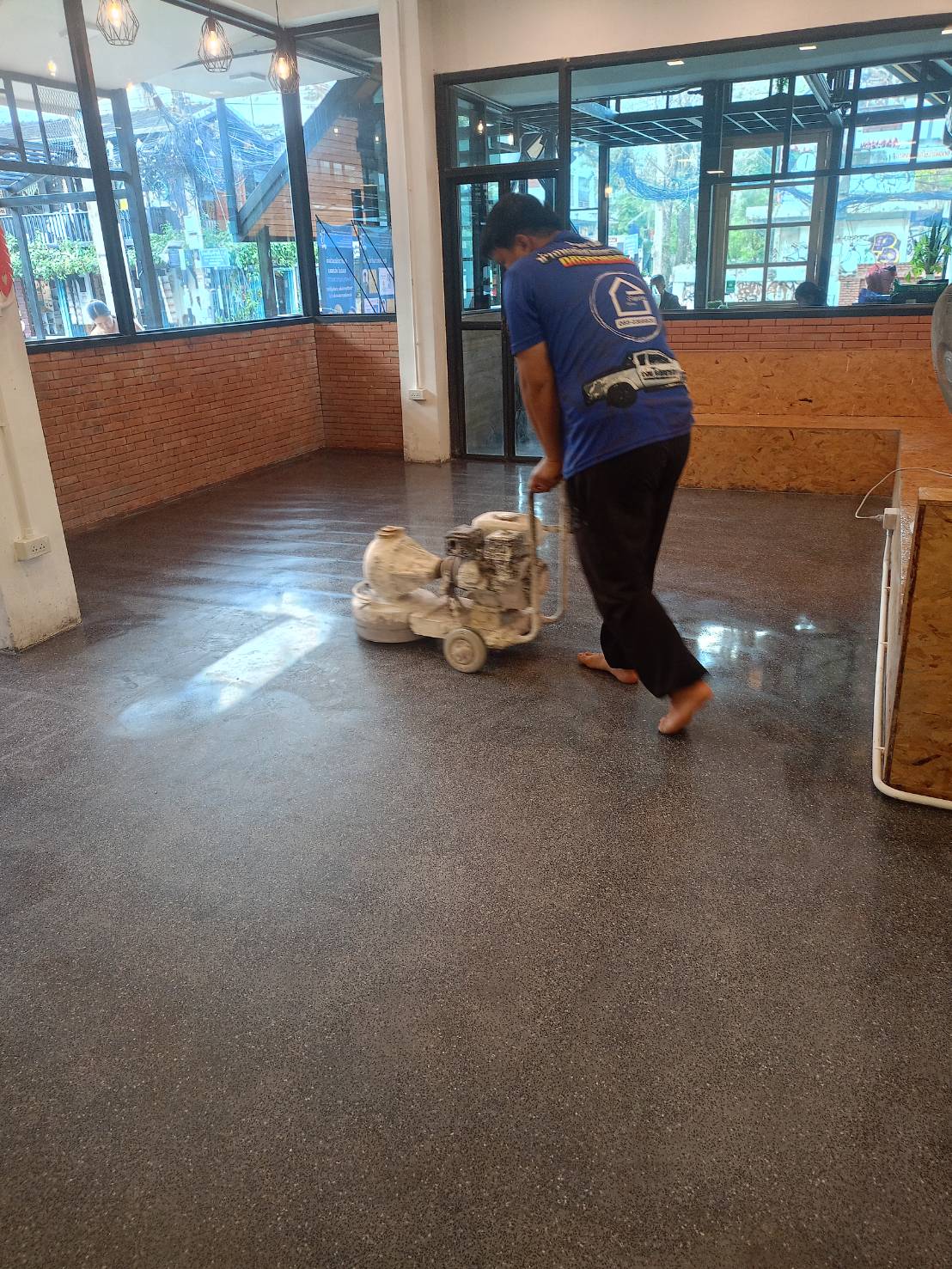 10 - https://ช่างพลหินขัดทรายล้าง.com | ช่างพลหินขัดทรายล้าง บริการรับทำหินขัด ทรายล้าง กรวดล้าง ปูกระเบื้องทั่วภาคเหนือ โดยทีมช่างมืออาชีพประสบการณ์กว่า 15 ปี รับประกันผลงานคุณภาพ ในราคาย่อมเยา ปรึกษาและดูหน้างานฟรี