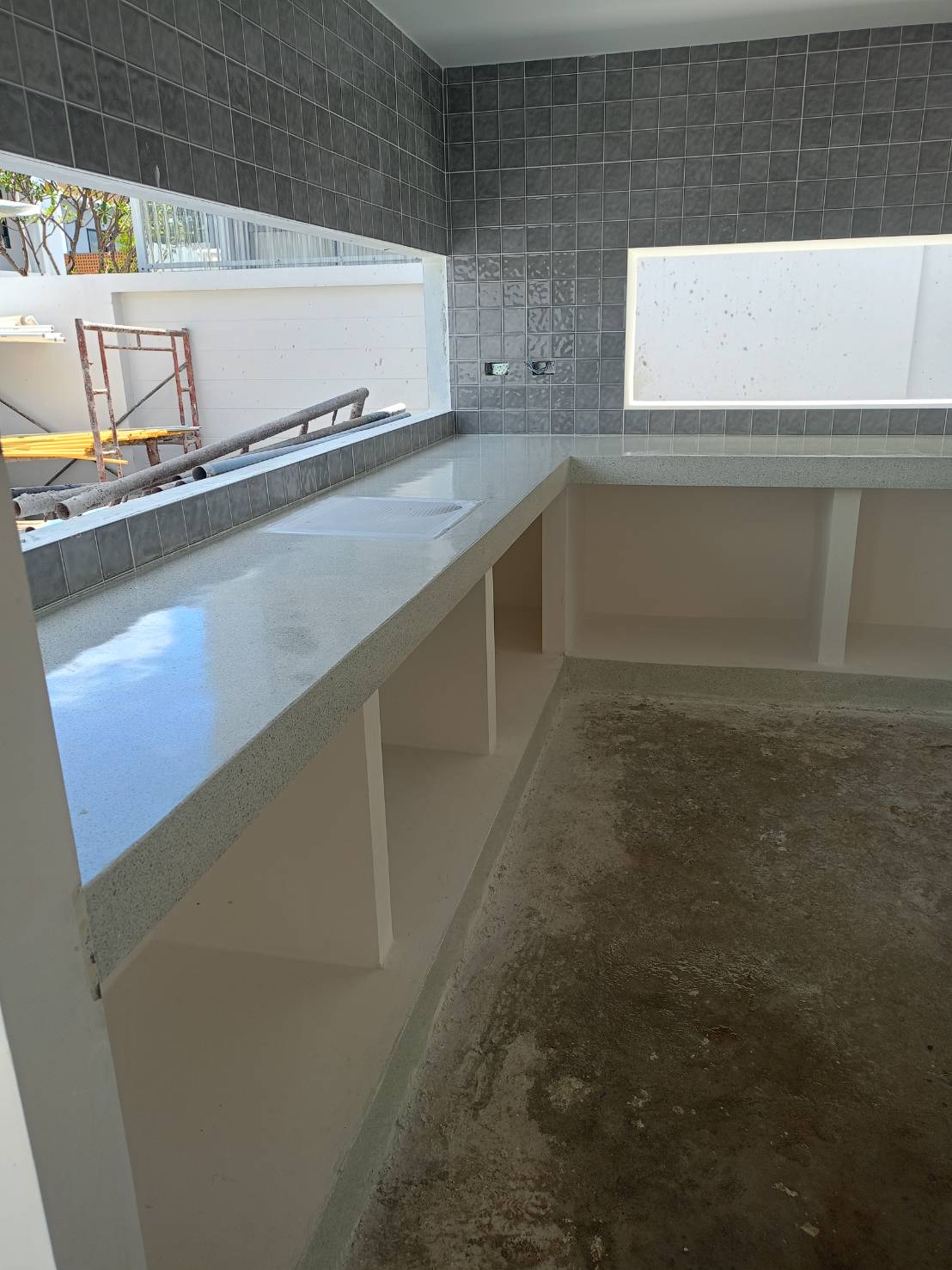 3 - https://ช่างพลหินขัดทรายล้าง.com | ช่างพลหินขัดทรายล้าง บริการรับทำหินขัด ทรายล้าง กรวดล้าง ปูกระเบื้องทั่วภาคเหนือ โดยทีมช่างมืออาชีพประสบการณ์กว่า 15 ปี รับประกันผลงานคุณภาพ ในราคาย่อมเยา ปรึกษาและดูหน้างานฟรี